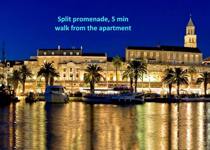 Chic In Center Apartman