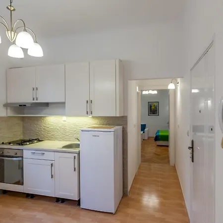 Appartement Chic In Center